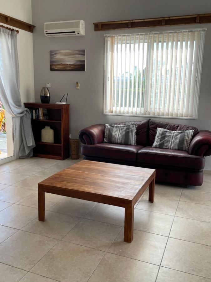 Coral Bungalow Коръл бей Екстериор снимка